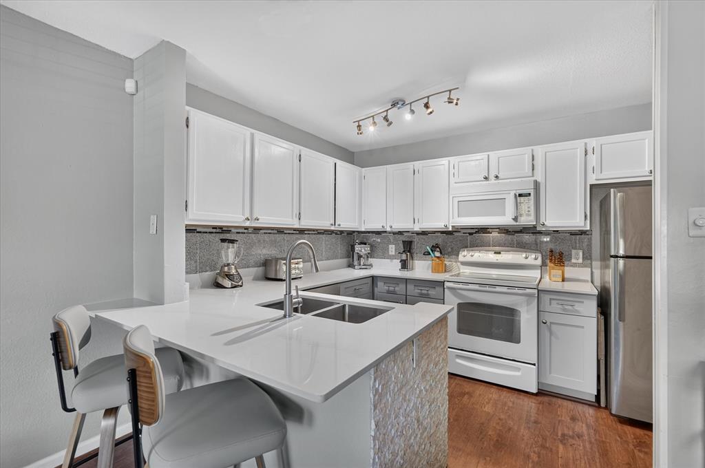 6108 Abrams Road, Unit 403 Dallas, TX 75231 - Photo 1 of 33 Gallery Image 1