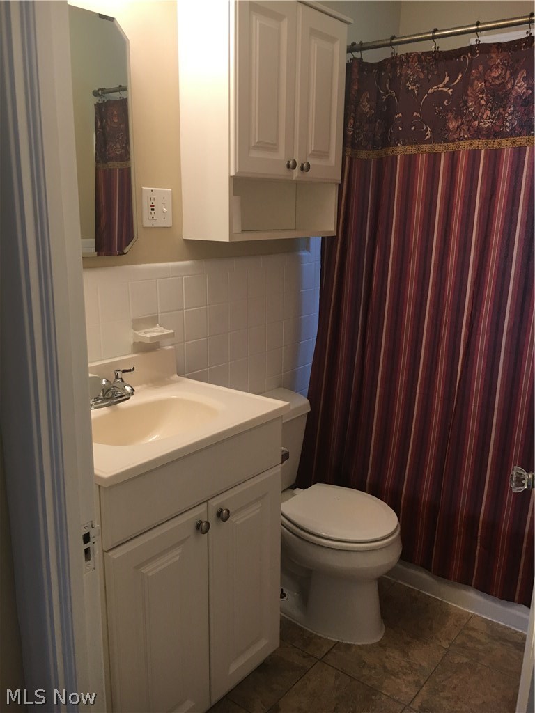 8165 Stockbridge Road Mentor, OH 44060 - Photo 7 of 14 Gallery Image 7