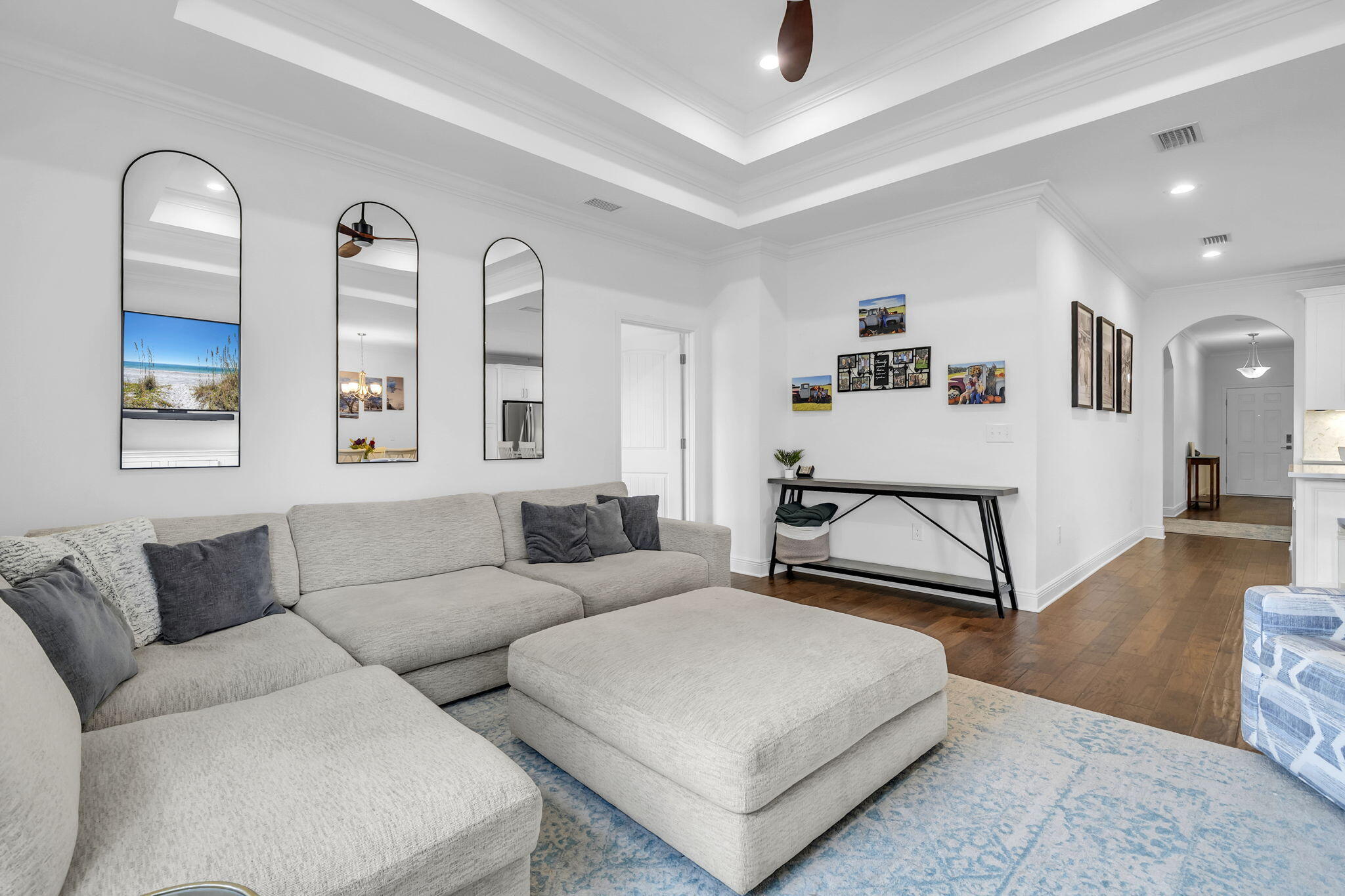 106 Mary Ellen Way Freeport, FL 32439 - Photo 18 of 79 a living room with furniture and a painting on the wall