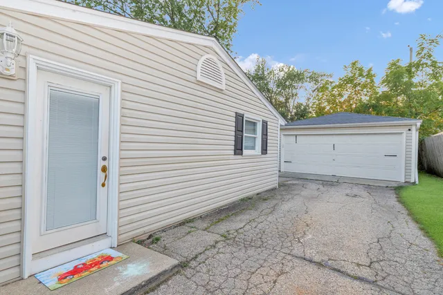 a view of backyard of house