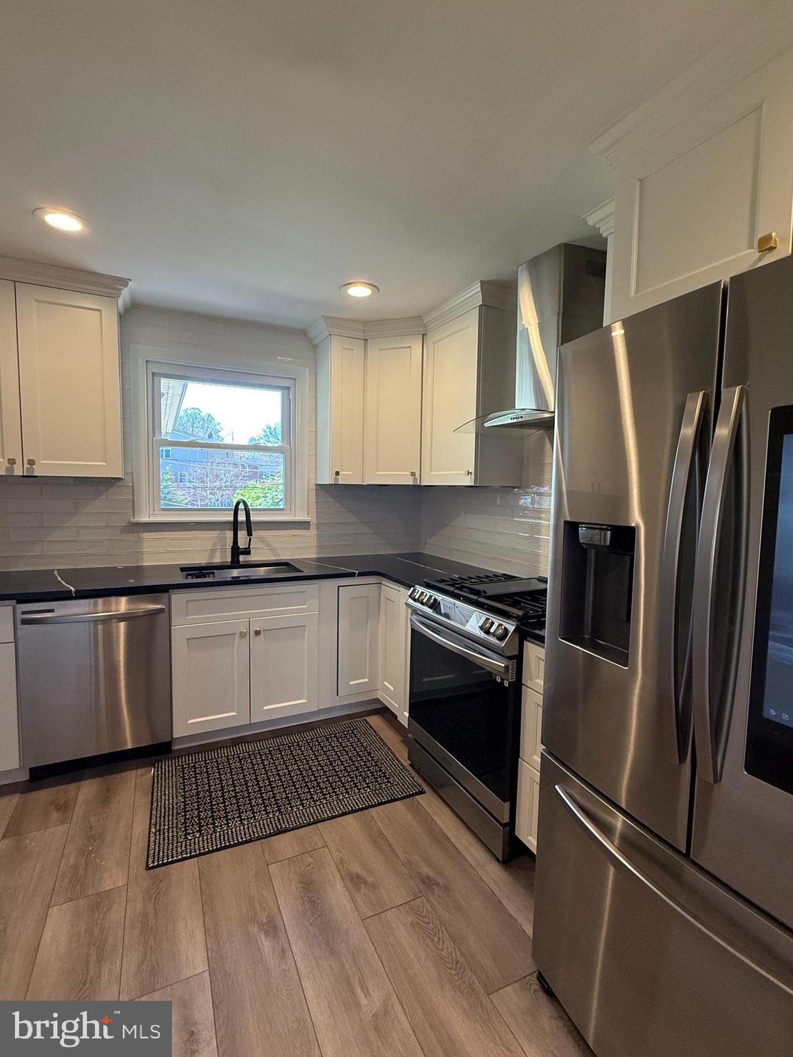 331 Candlewood Road Broomall, PA 19008 - Photo 7 of 28