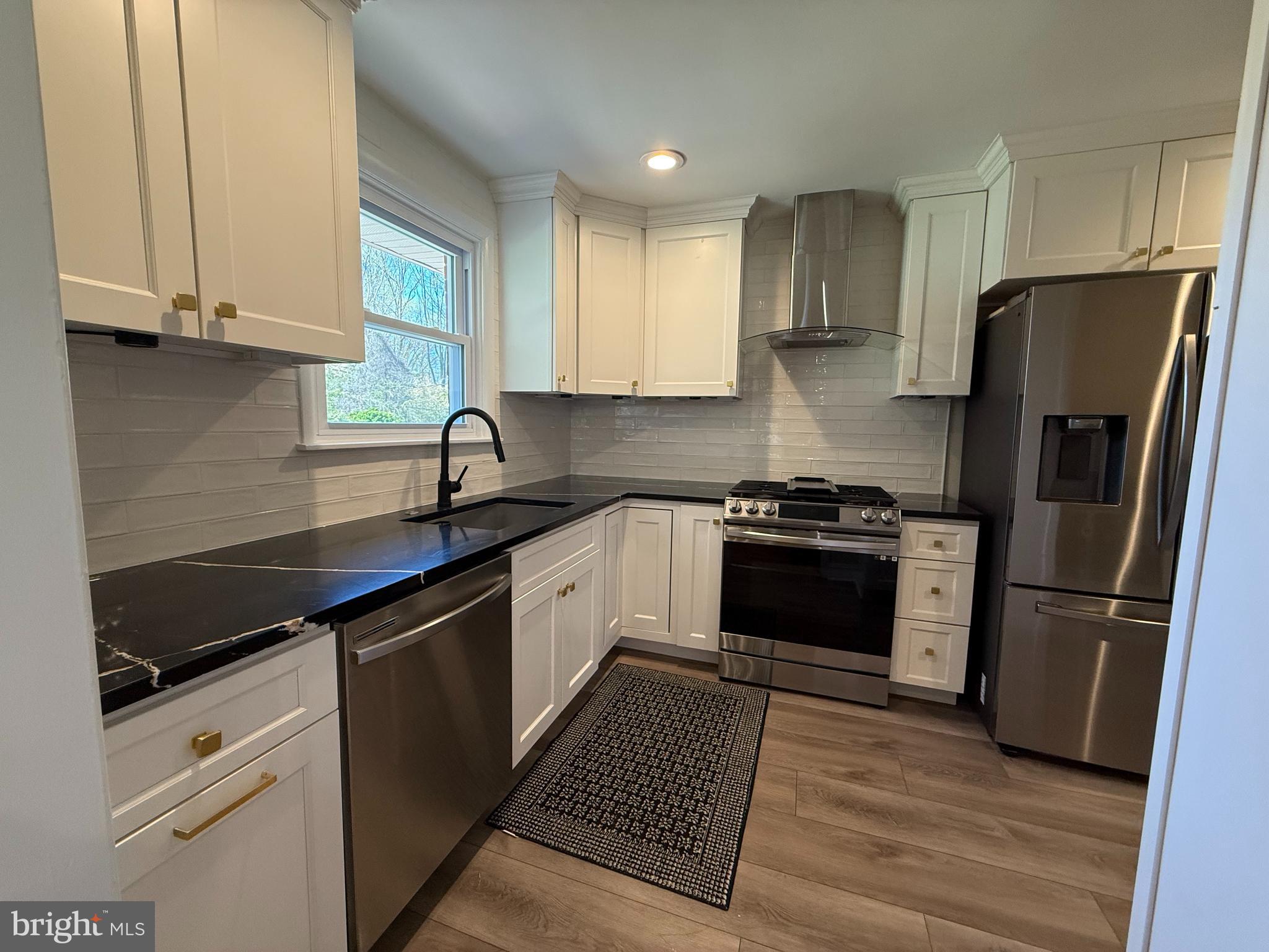 331 Candlewood Road Broomall, PA 19008 - Photo 8 of 28