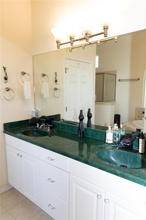 6494 Northwest 109th Place Alachua, FL 32615 - Photo 14 of 19