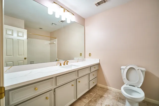 $2,350 | 5022 Moss Run Drive, Missouri City, TX 77459