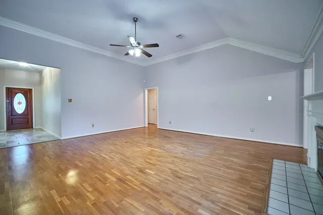 $2,350 | 5022 Moss Run Drive, Missouri City, TX 77459