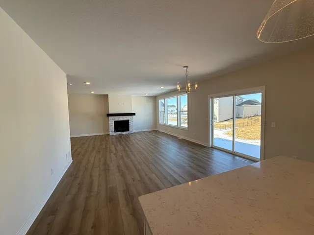 $669,900 | 11764 35th Street North, Lake Elmo, MN 55042