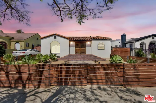 $949,000 | 1607 West 85th Street, Los Angeles, CA 90047