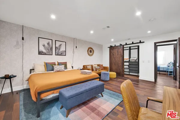 $949,000 | 1607 West 85th Street, Los Angeles, CA 90047
