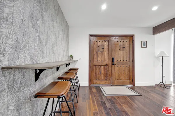 $949,000 | 1607 West 85th Street, Los Angeles, CA 90047