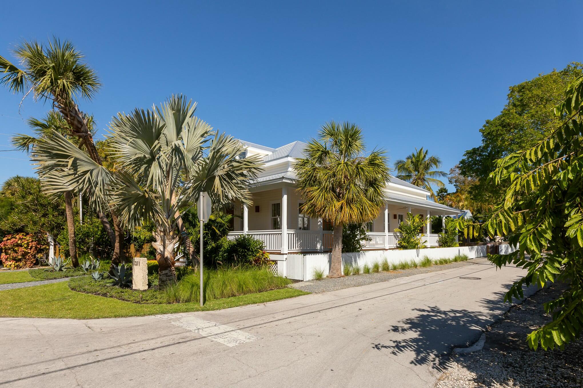 1311 Grinnell Street Key West, FL 33040 - Photo 8 of 63 5