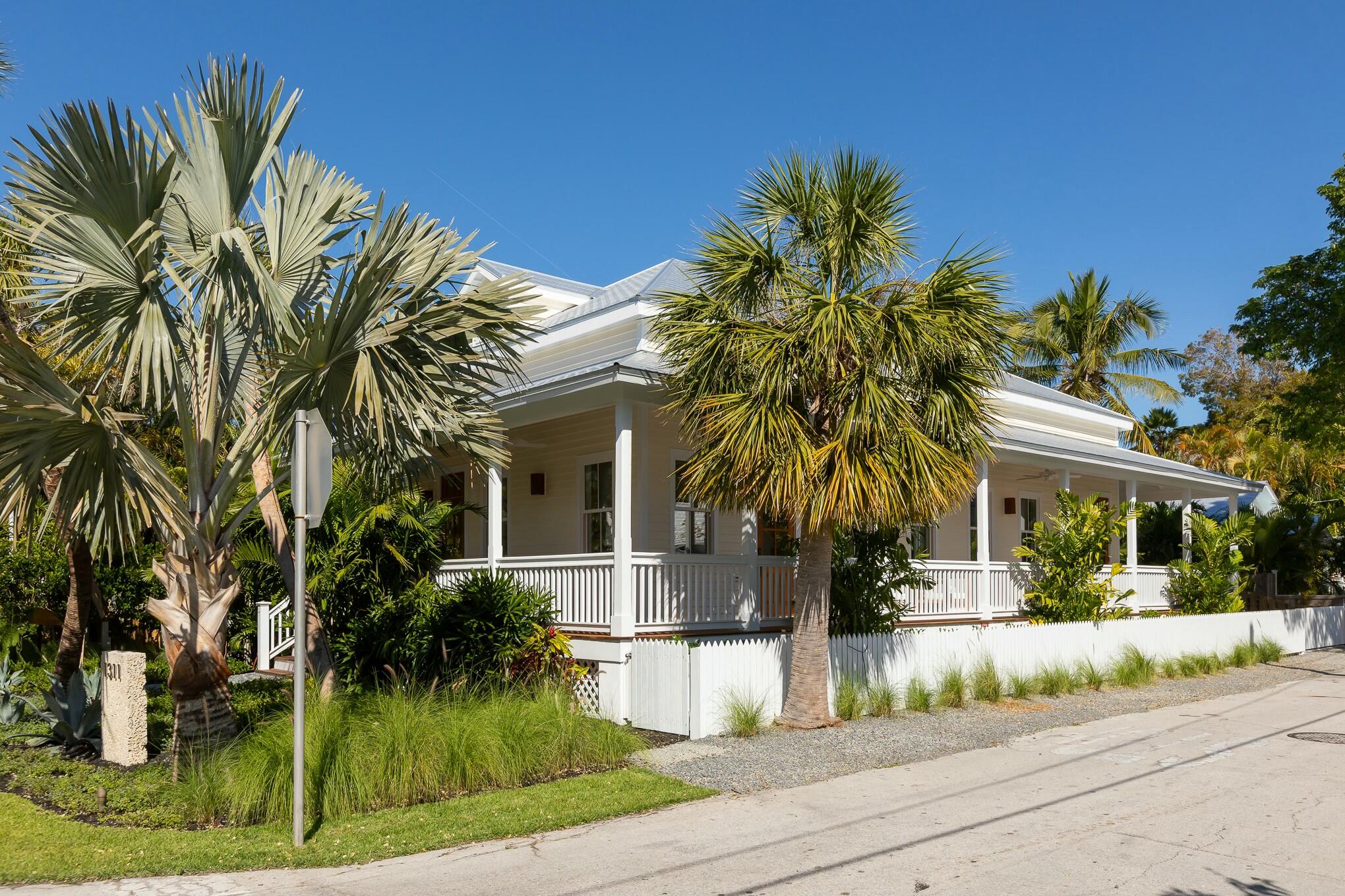1311 Grinnell Street Key West, FL 33040 - Photo 9 of 63 6