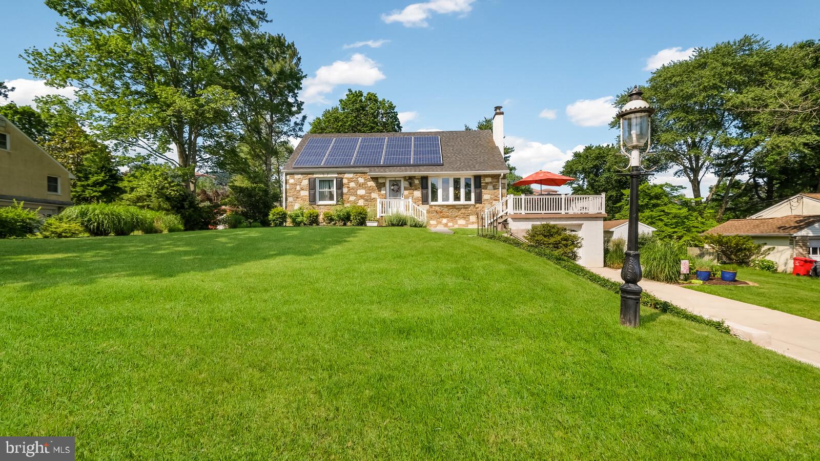 769 Bluebell Road Warminster, PA 18974 - Photo 2 of 46 Gallery Image 2