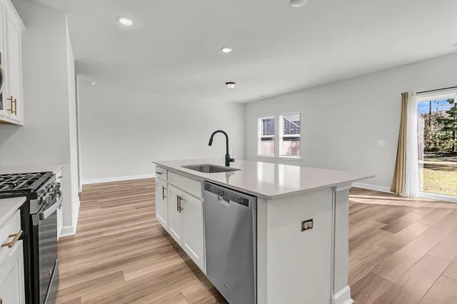 $2,600 | 247 Lucca Drive, Summerville, SC 29486