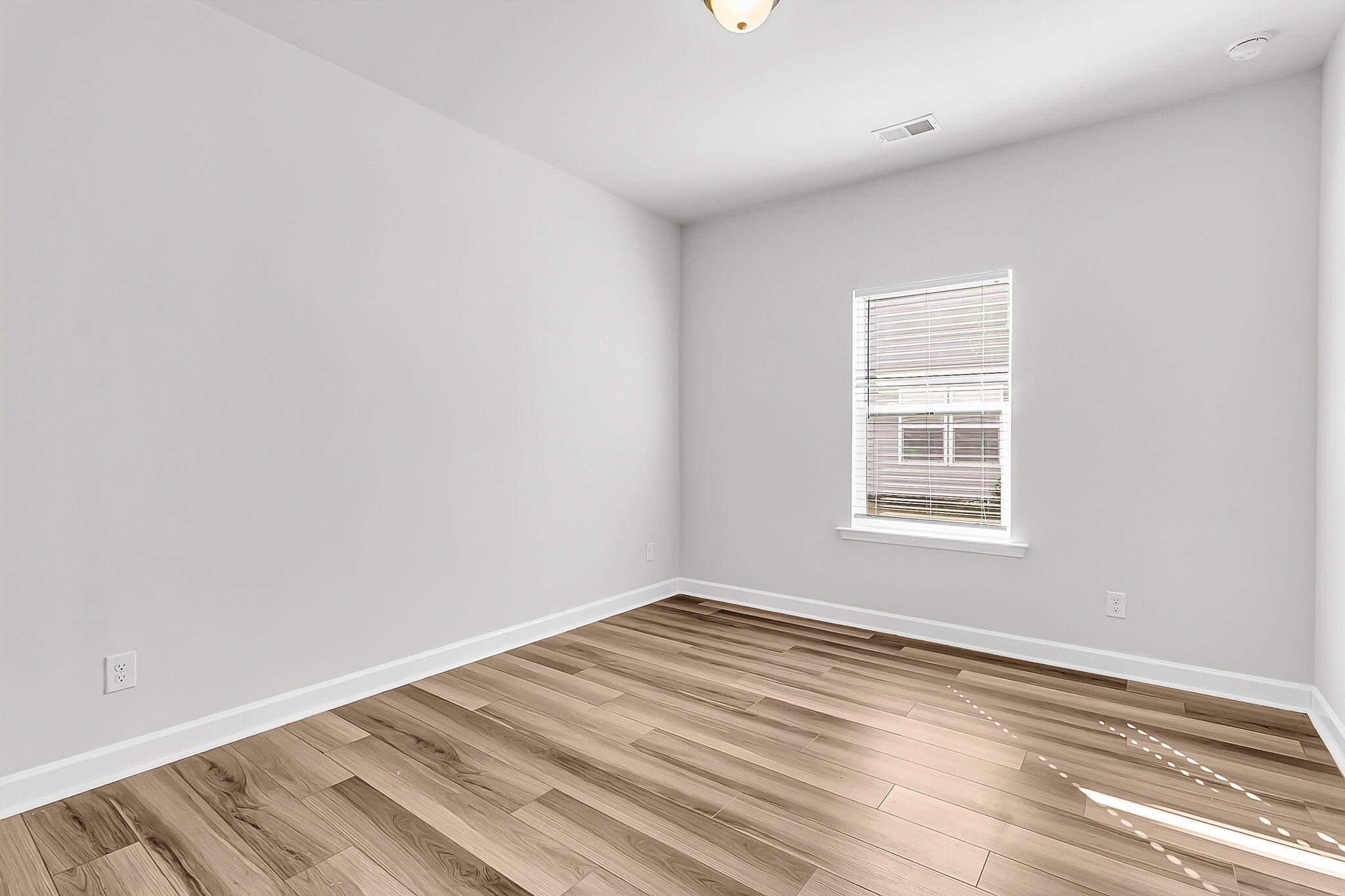 247 Lucca Drive Summerville, SC 29486 - Photo 18 of 51 CREM - 247 Lucca Dr-28