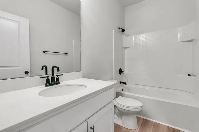 $2,600 | 247 Lucca Drive, Summerville, SC 29486