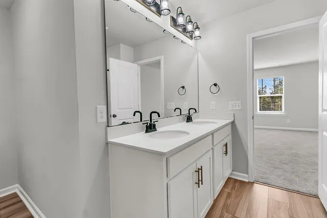 $2,600 | 247 Lucca Drive, Summerville, SC 29486