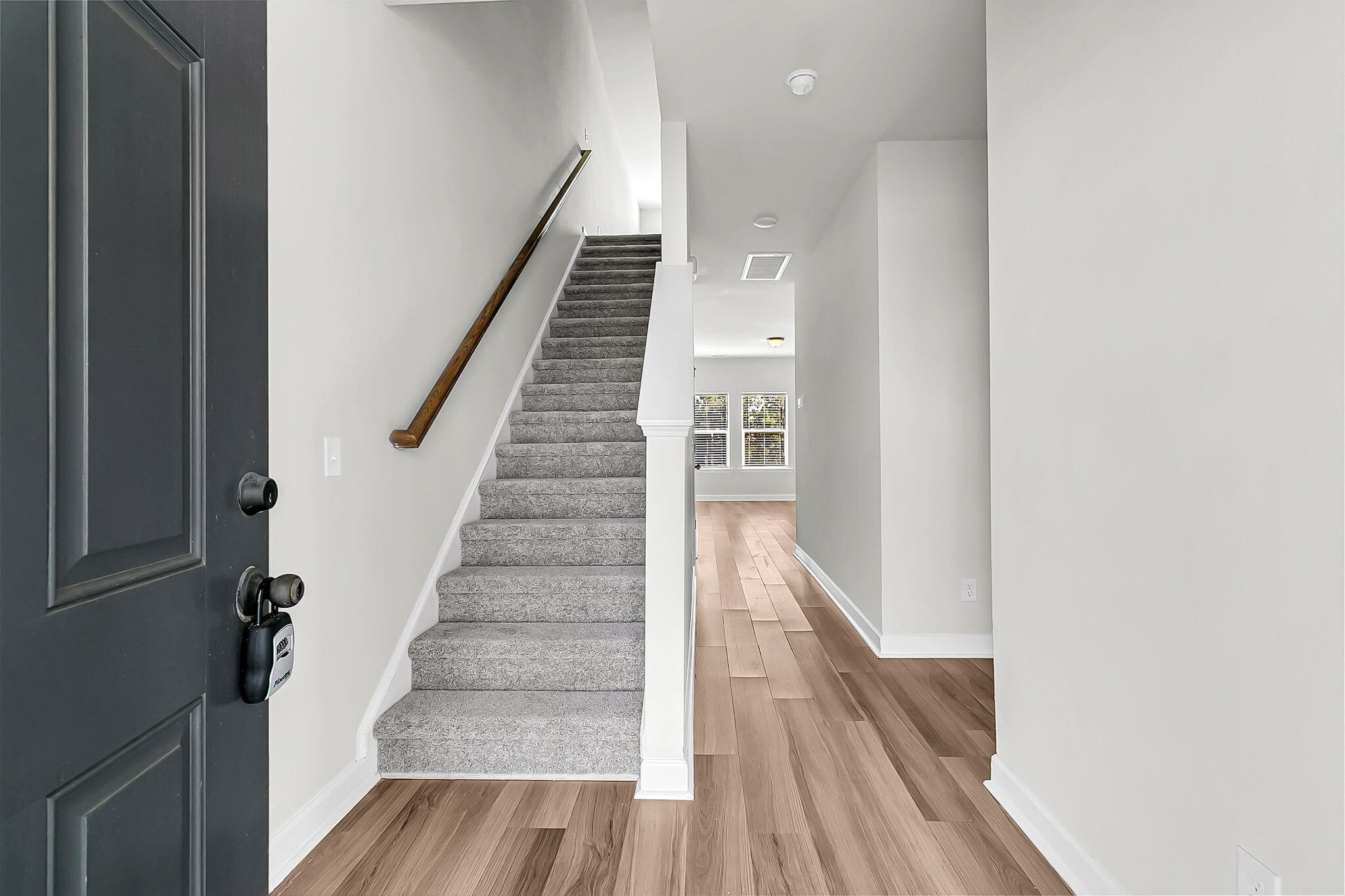 247 Lucca Drive Summerville, SC 29486 - Photo 4 of 51 CREM - 247 Lucca Dr-27