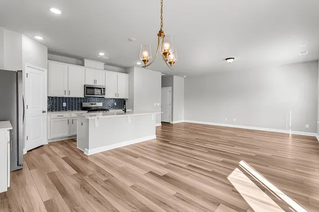 $2,600 | 247 Lucca Drive, Summerville, SC 29486