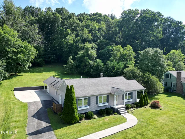 $409,000 | 363 Sandalwood Drive, Bristol, VA 24201