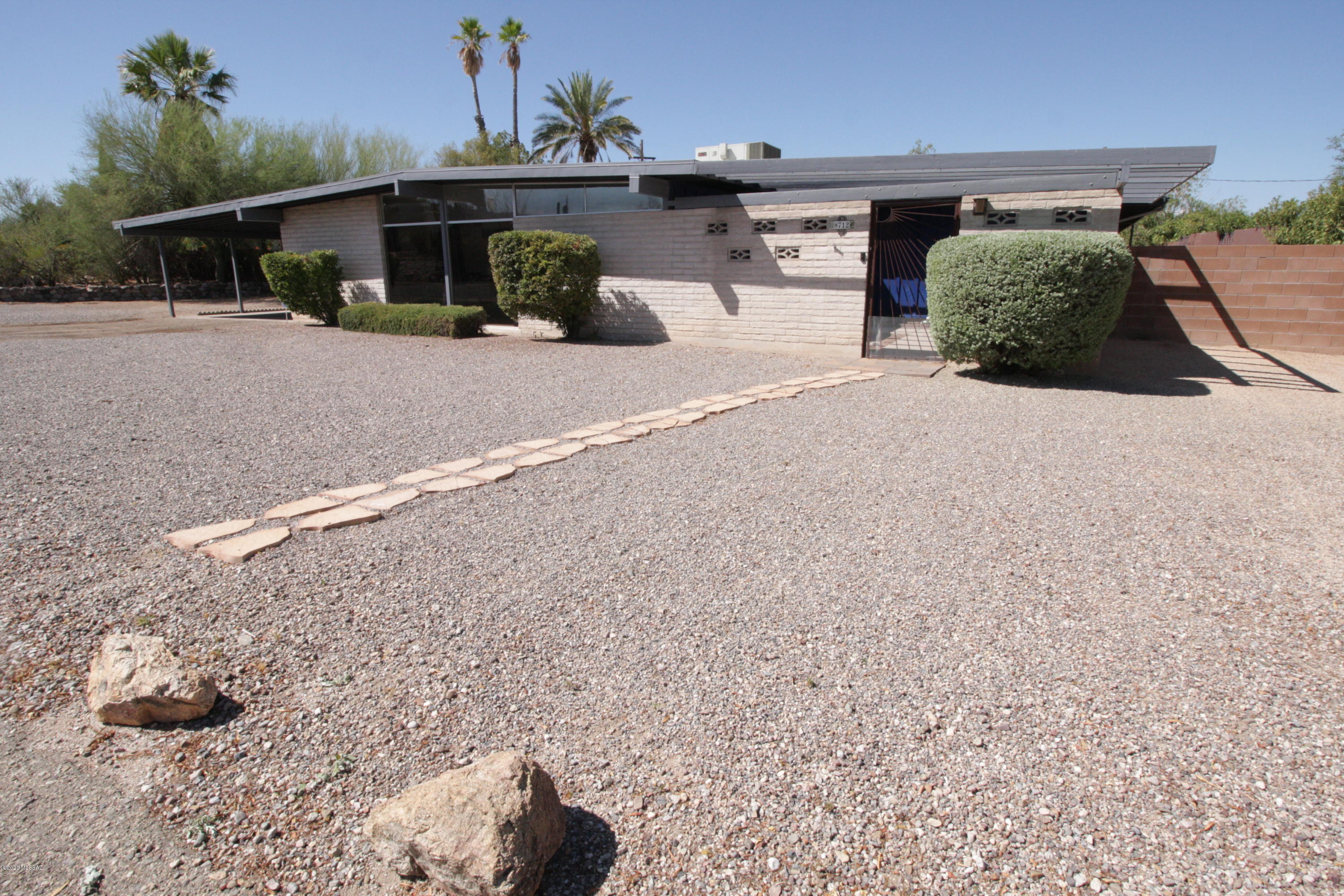 8712 East Lancaster Road Tucson, AZ 85715 - Photo 1 of 22 Gallery Image 1