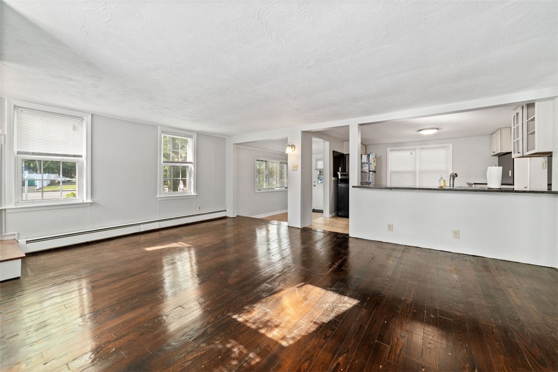 2856 West Shore Road Warwick, RI 02886 - Photo 3 of 24