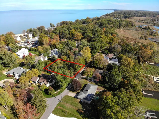 $995,000 | 11653 Prospect Drive, New Buffalo, MI 49117