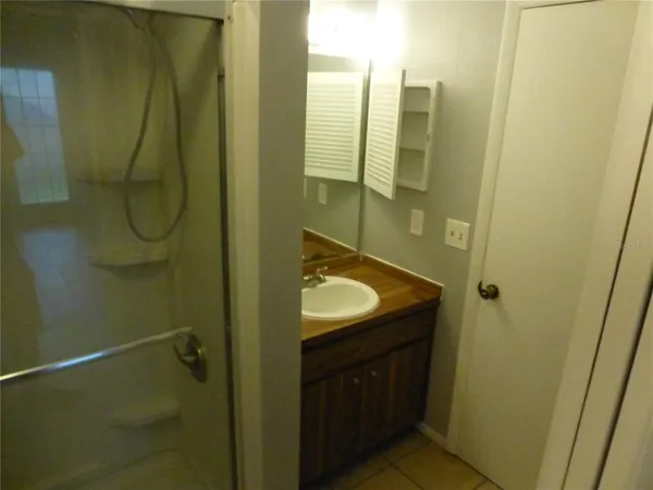 $1,500 | 1890 Wolford Road, Unit 5, Clearwater, FL 33760