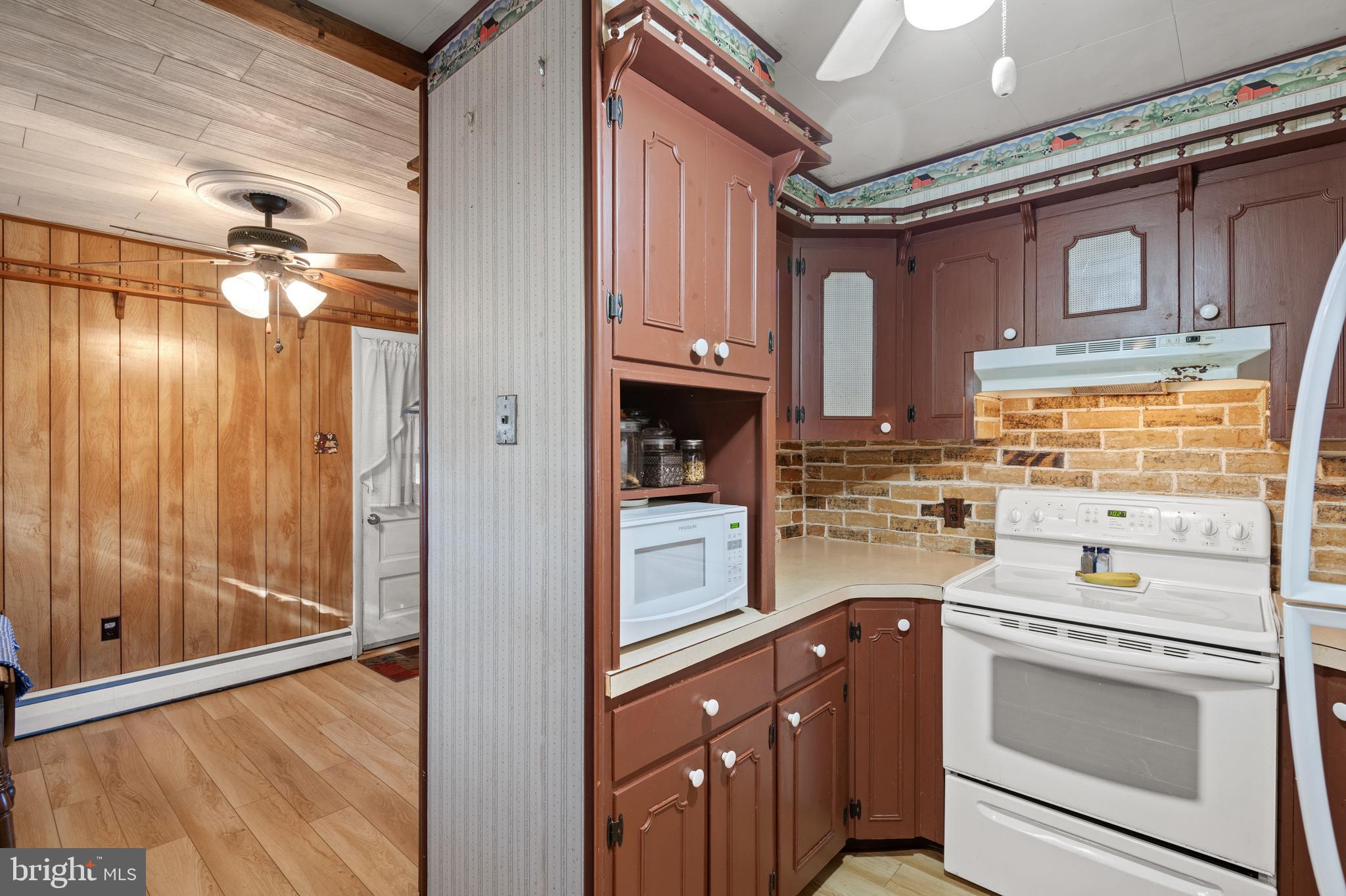 161 Lewis Road Annville, PA 17003 - Photo 11 of 42 Microwave & smooth top range also included