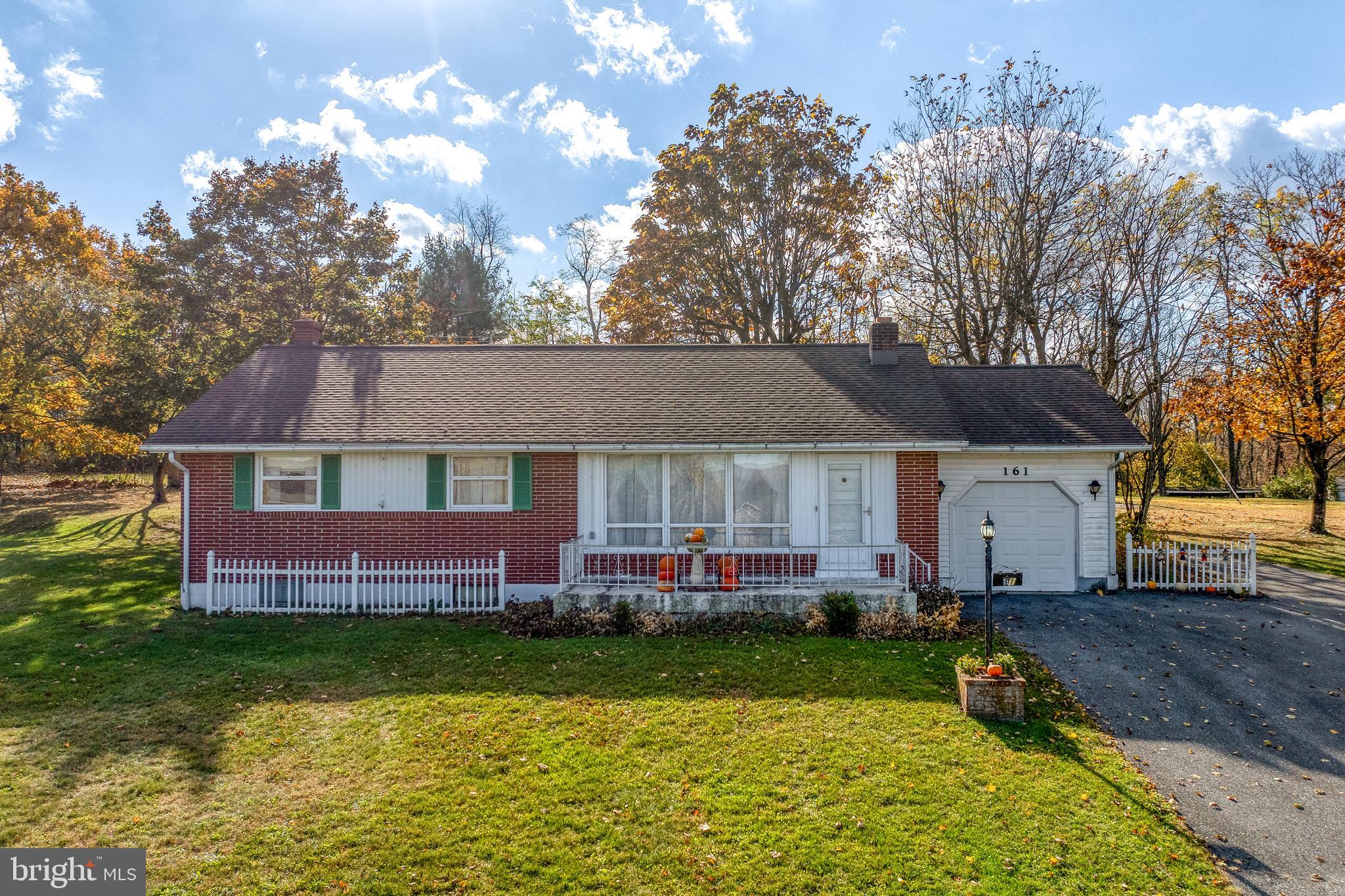 161 Lewis Road Annville, PA 17003 - Photo 4 of 42 Step into the well built brick home & enjoy a tour