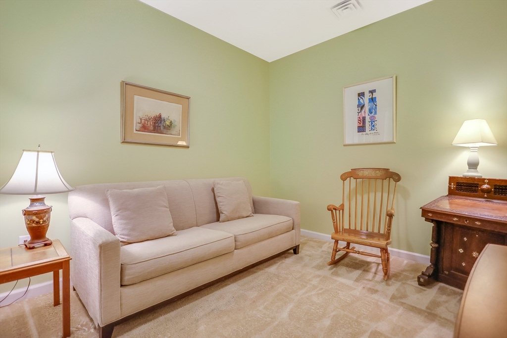 36 Abigail Way, Unit 1009 Reading, MA 01867 - Photo 16 of 29