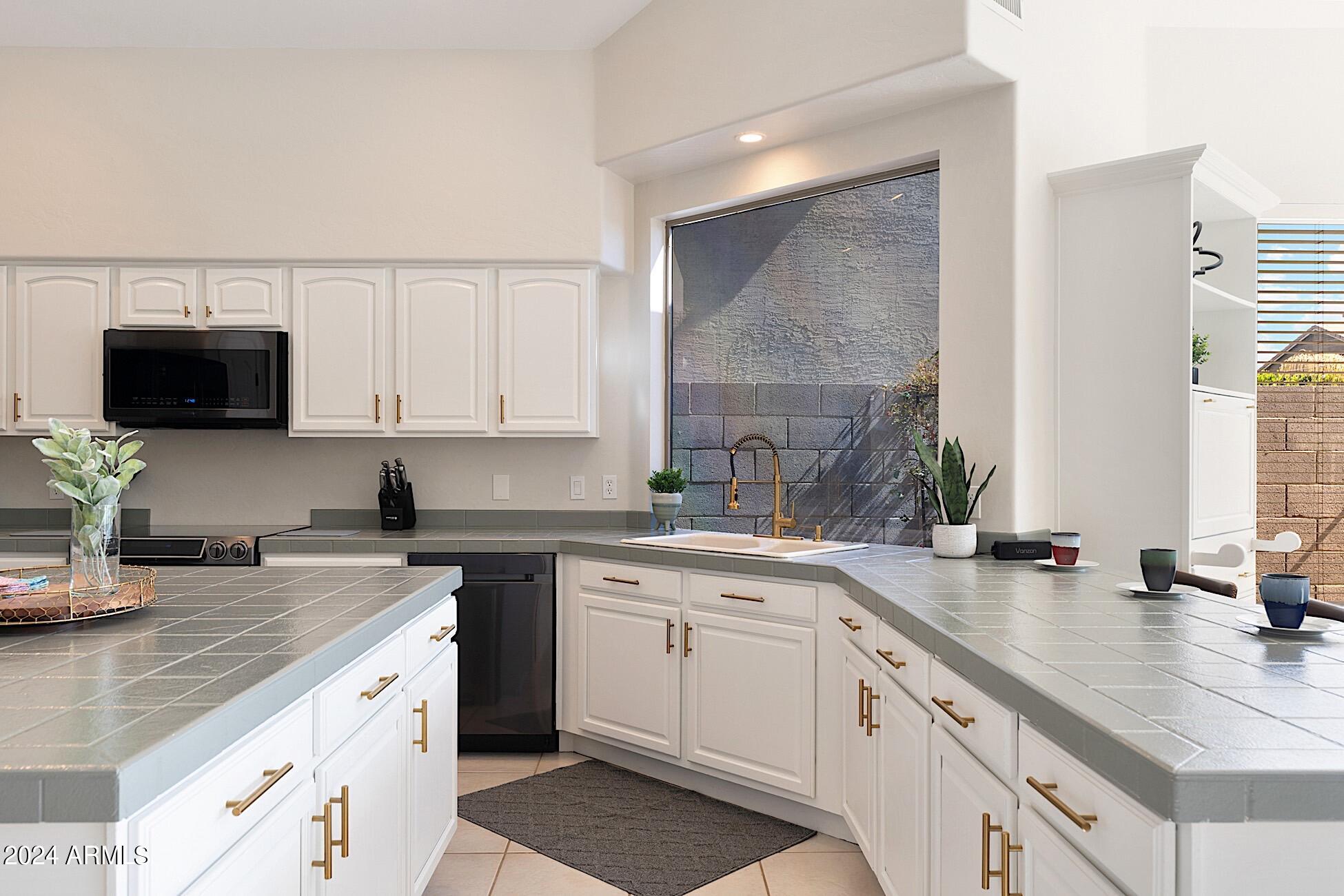 1125 East Irma Lane Phoenix, AZ 85024 - Photo 19 of 54 39-DSC09486