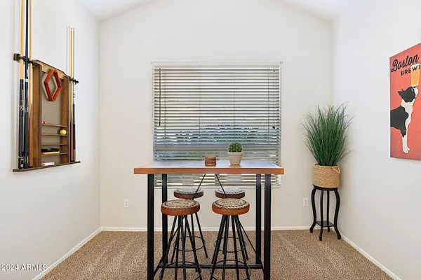 $10,000 | 1125 East Irma Lane, Phoenix, AZ 85024