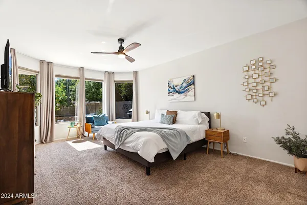 $10,000 | 1125 East Irma Lane, Phoenix, AZ 85024