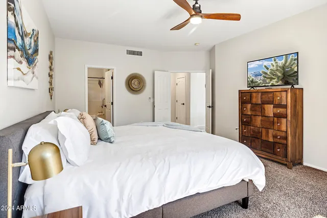 $10,000 | 1125 East Irma Lane, Phoenix, AZ 85024