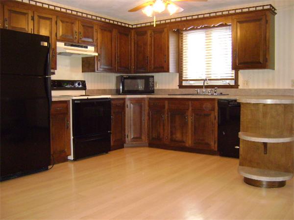 171 Ray Avenue Woonsocket, RI 02895 - Photo 3 of 19