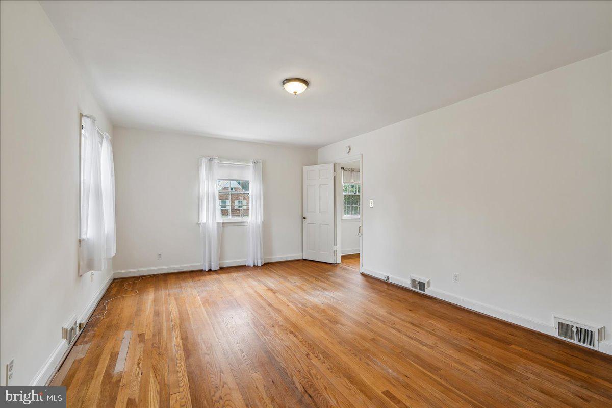 9422 Locust Hill Road Bethesda, MD 20814 - Photo 23 of 44 Gallery Image 23