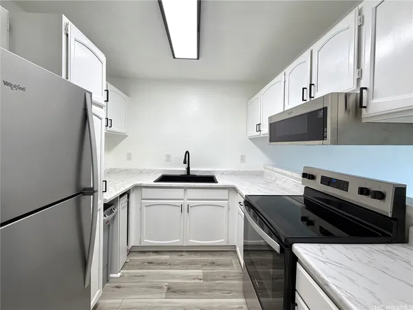 $2,500 | 44-108 Ikeanani Drive, Unit 214, Kaneohe, HI 96744