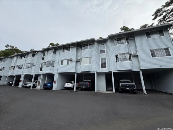 $2,500 | 44-108 Ikeanani Drive, Unit 214, Kaneohe, HI 96744