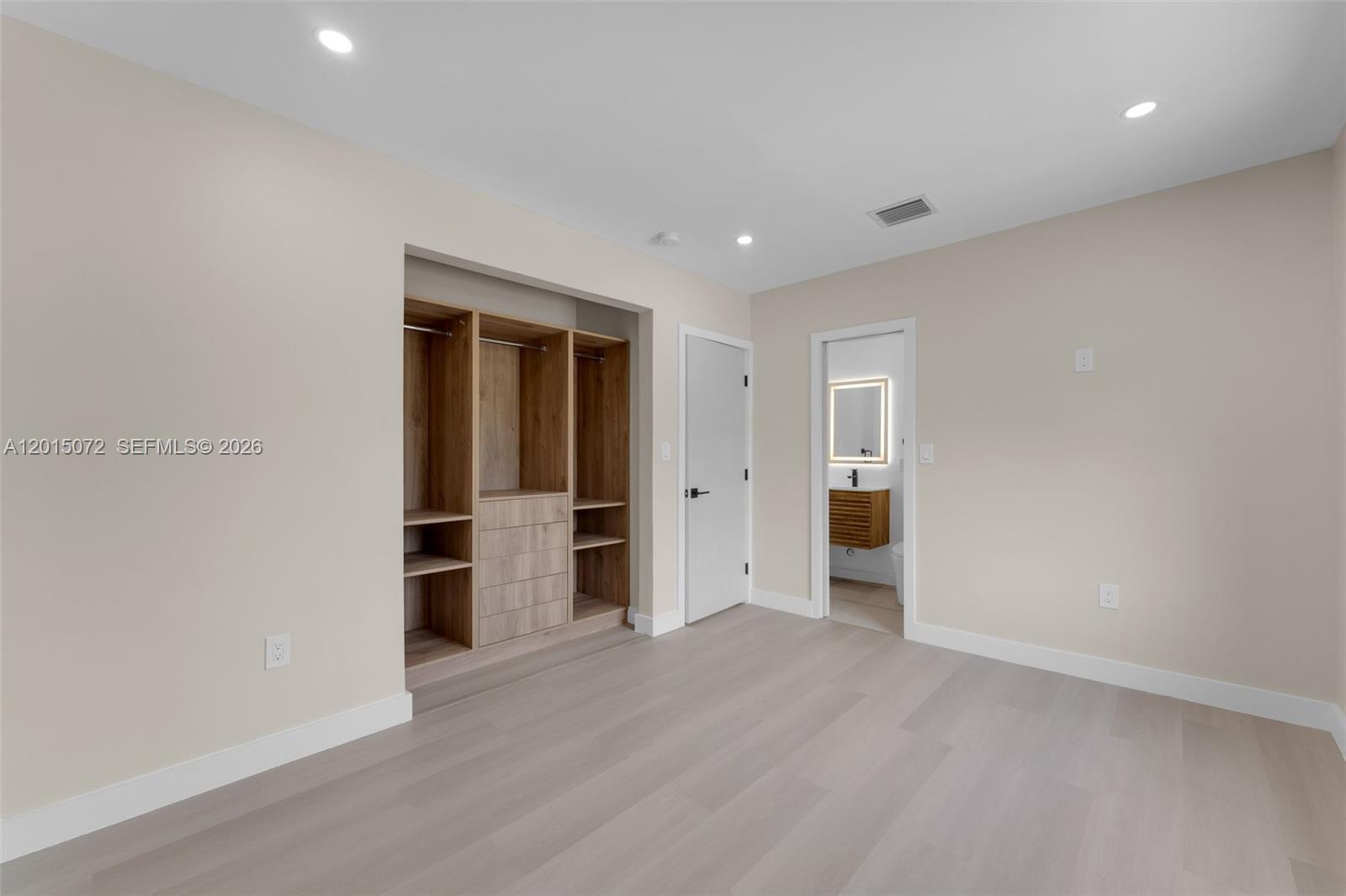 3250 Southwest 68th Avenue Miami, FL 33155 - Photo 12 of 29 Gallery Image 12