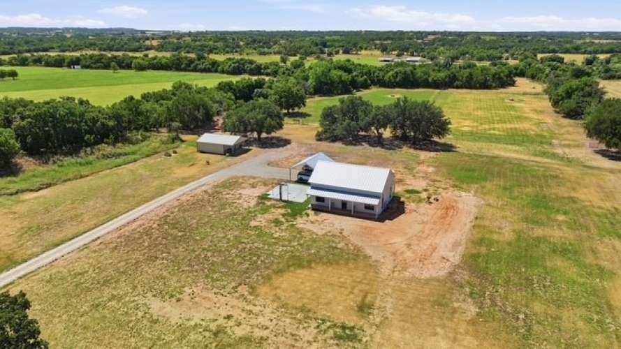 1014 Adell Road Weatherford, TX 76088 - Photo 30 of 40 Gallery Image 30
