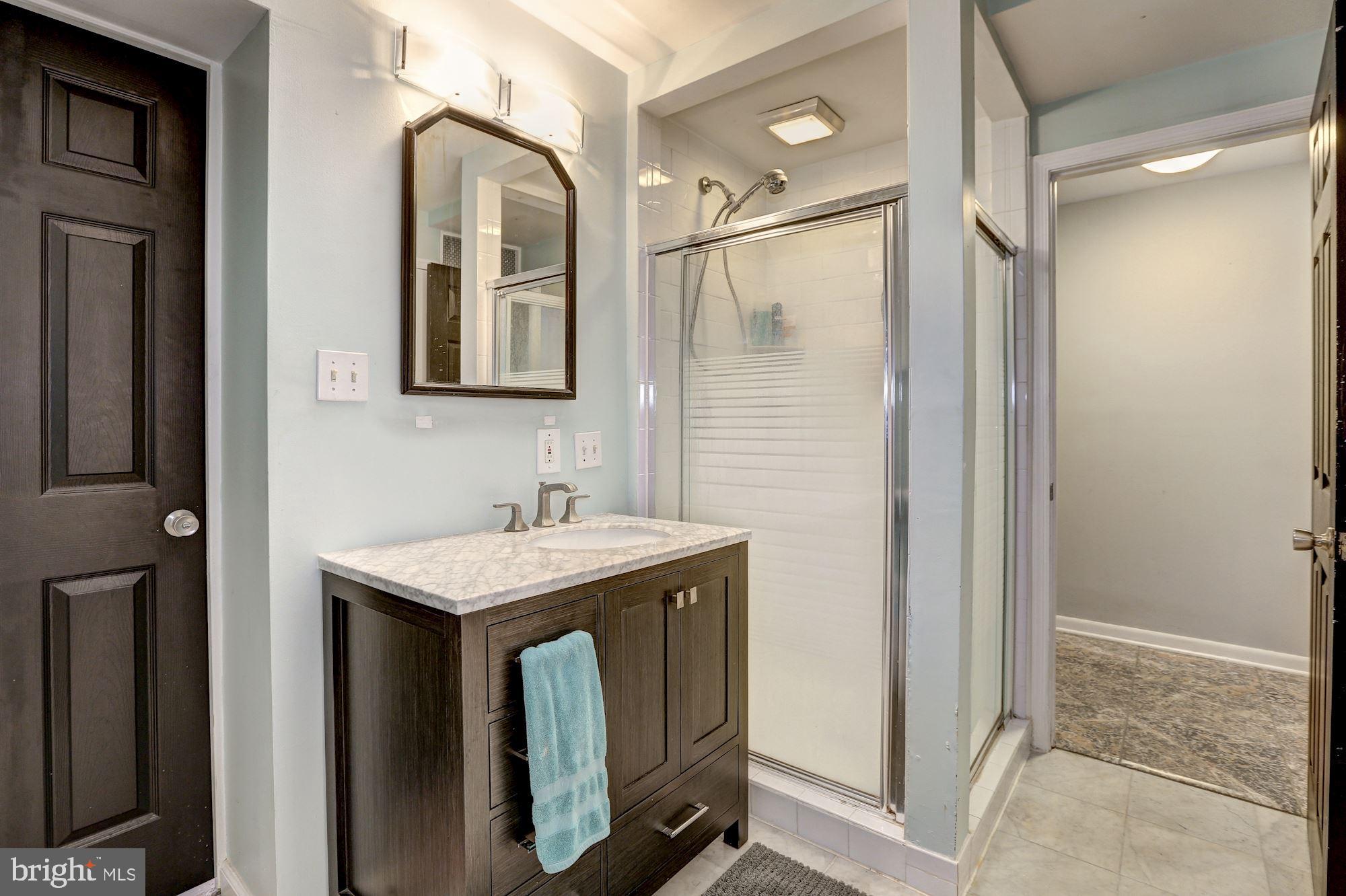 421 T Street Northwest Washington, DC 20001 - Photo 20 of 39 Unit 2 - Full Bath