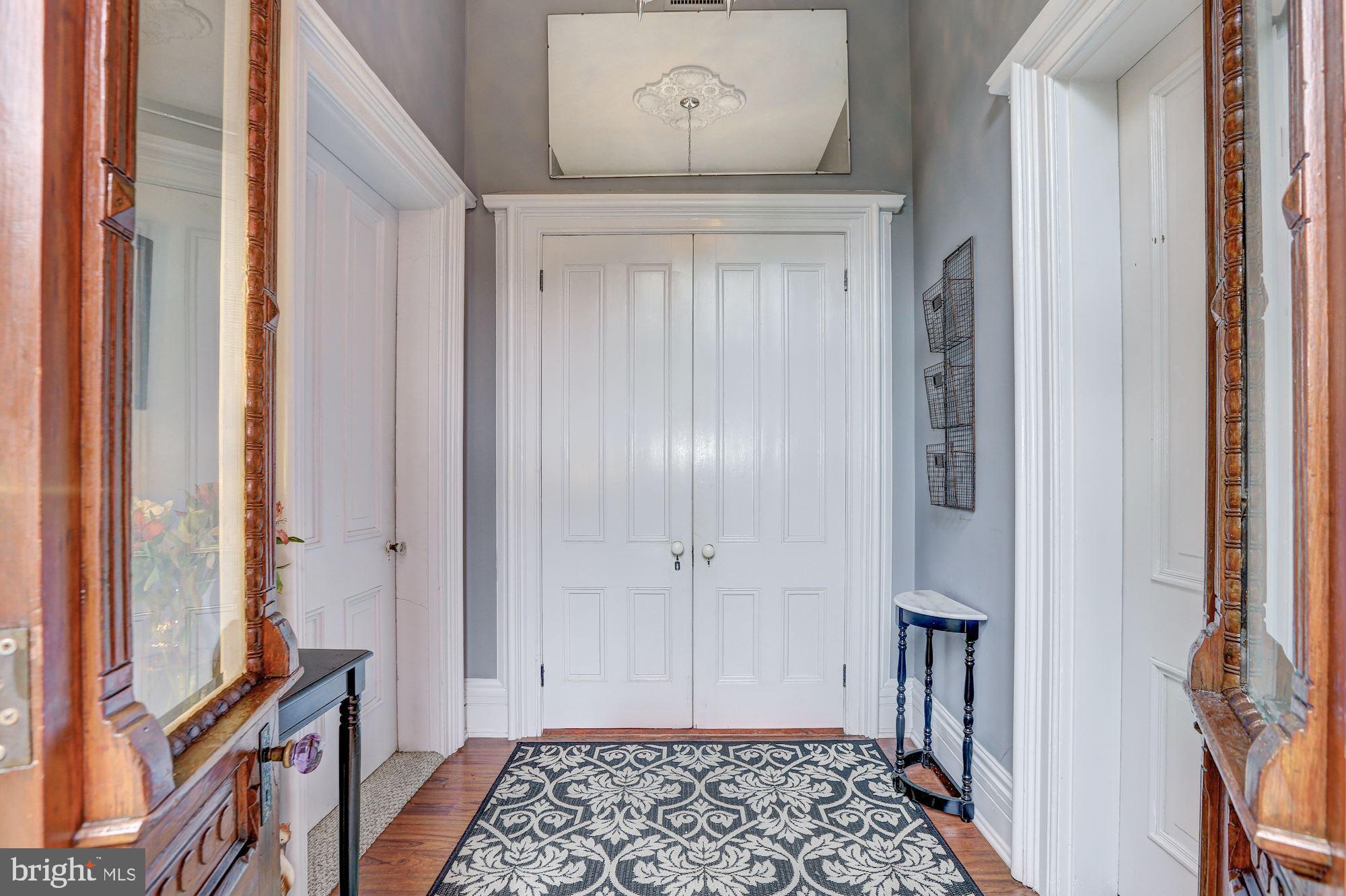 421 T Street Northwest Washington, DC 20001 - Photo 3 of 39 Entry Foyer