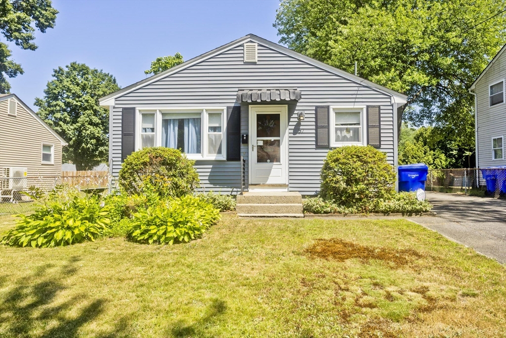 57 Price Street Springfield, MA 01104 - Photo 2 of 35