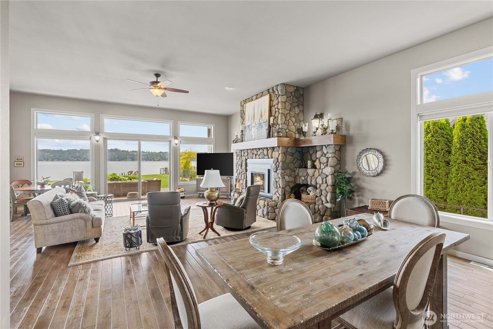 4851 Northeast North Shore Road Belfair, WA 98528 - Photo 5 of 37 Gallery Image 5