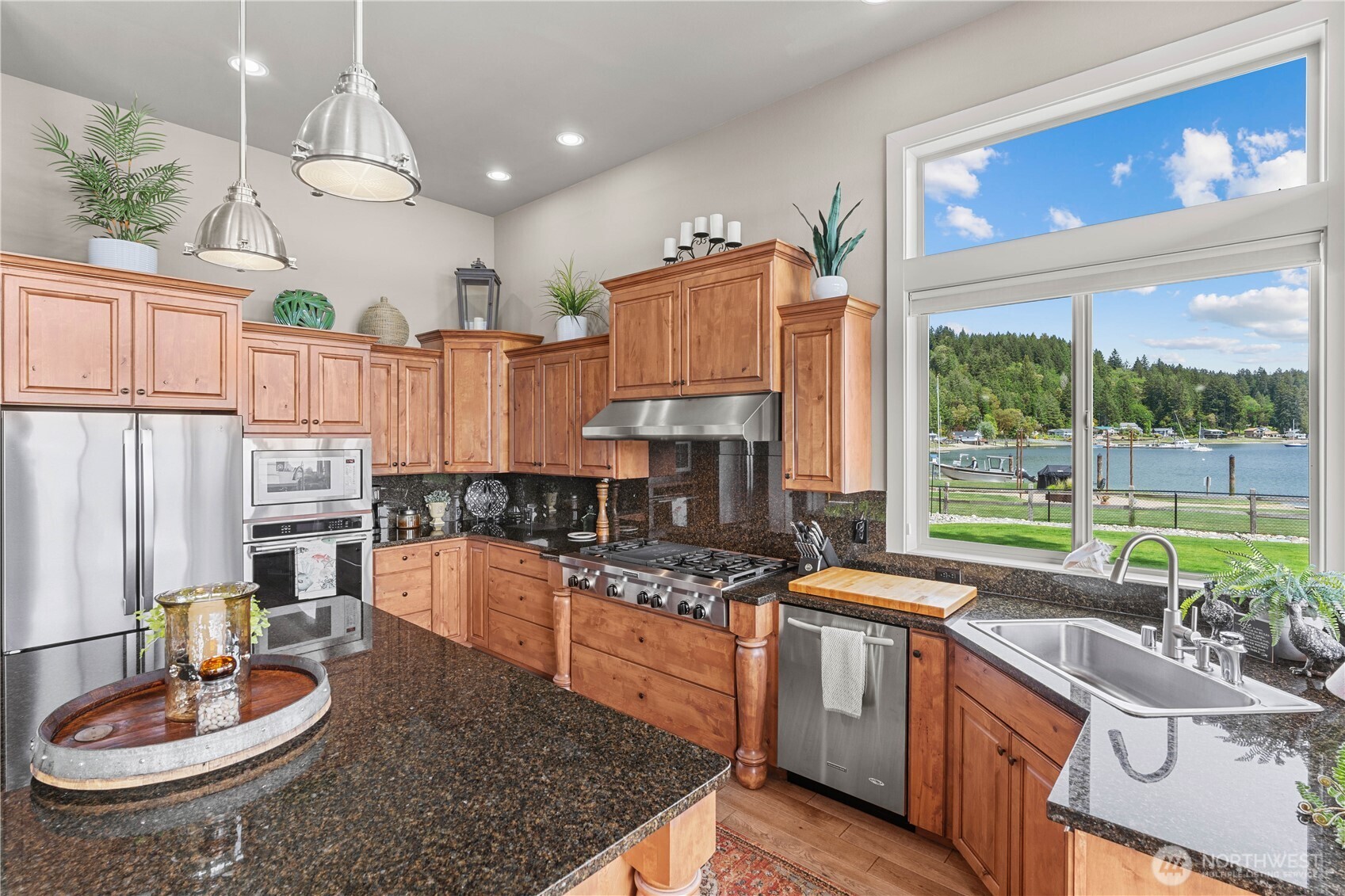 4851 Northeast North Shore Road Belfair, WA 98528 - Photo 8 of 37 Gallery Image 8