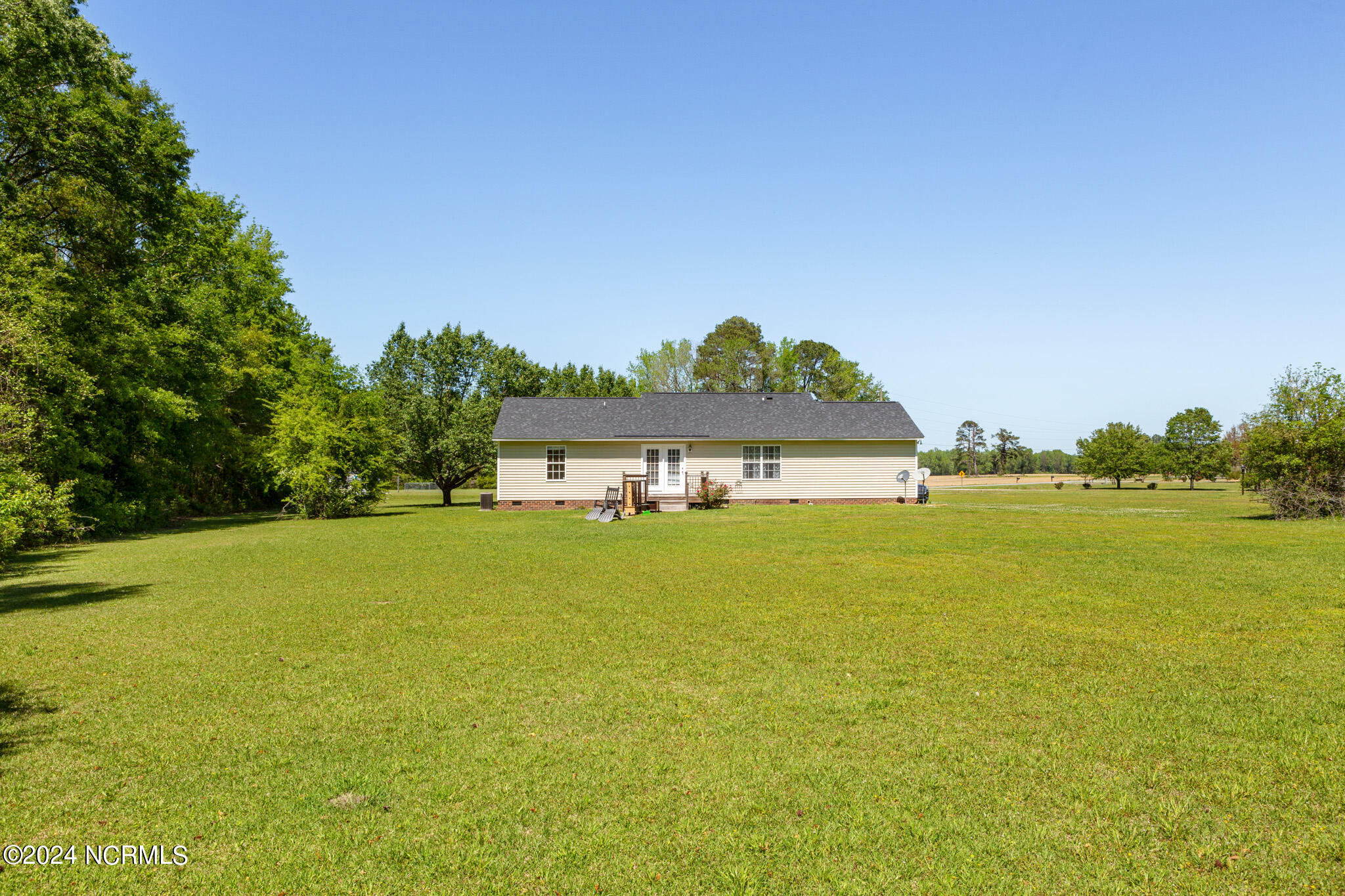 1263 Elijah Loftin Road Kinston, NC 28504 - Photo 9 of 29 ext (8-2)