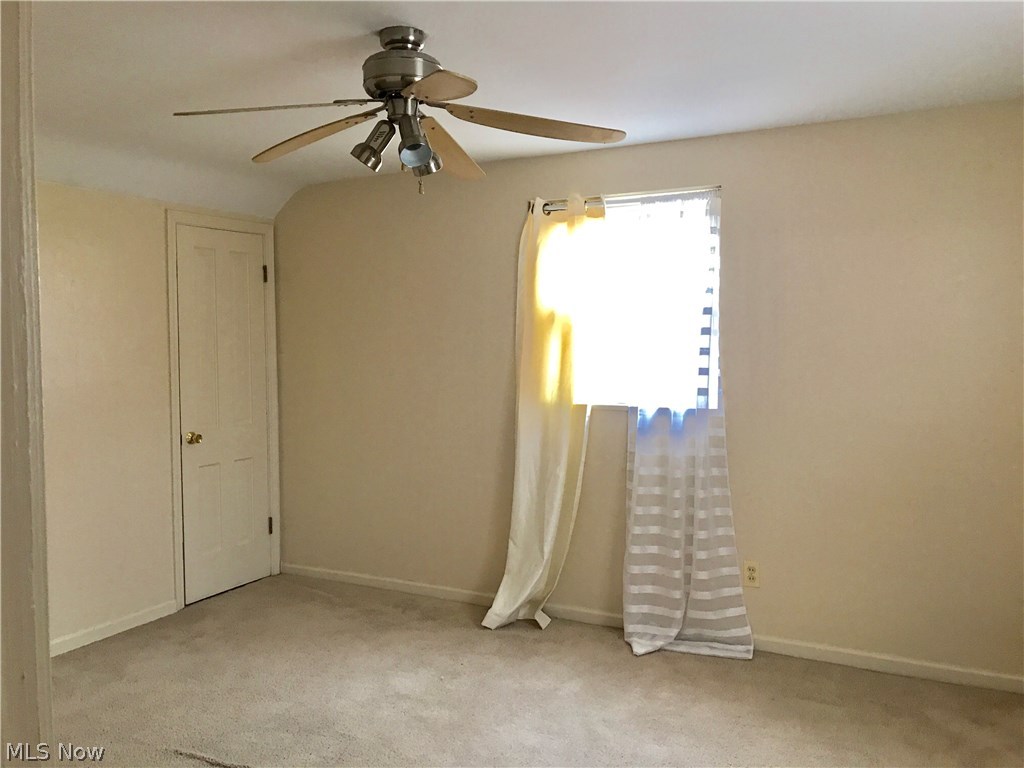 4095 Lambert Road Cleveland, OH 44121 - Photo 20 of 24