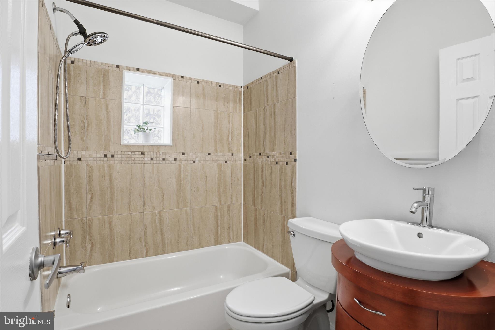 641 L Street Northeast Washington, DC 20002 - Photo 12 of 51