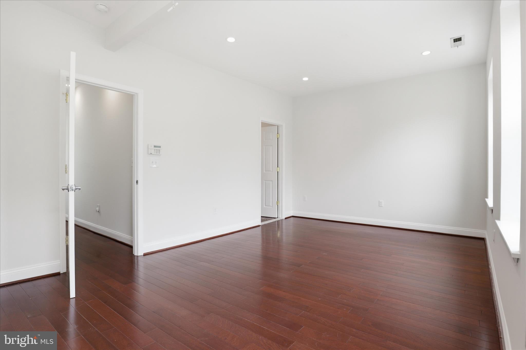 641 L Street Northeast Washington, DC 20002 - Photo 15 of 51