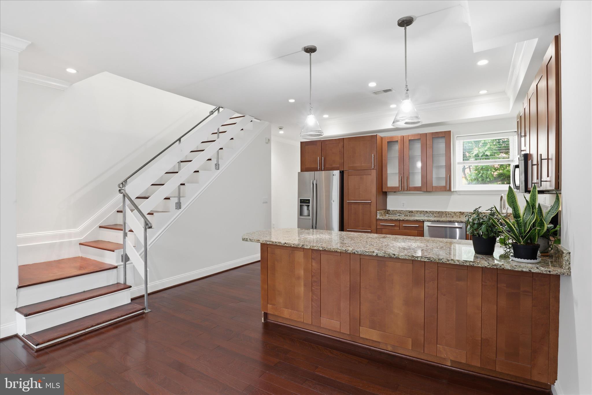 641 L Street Northeast Washington, DC 20002 - Photo 9 of 51